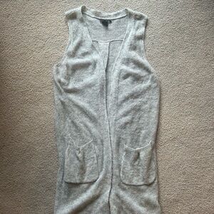 Lucky Brand Light Gray/Beige Sleeveless Cardigan